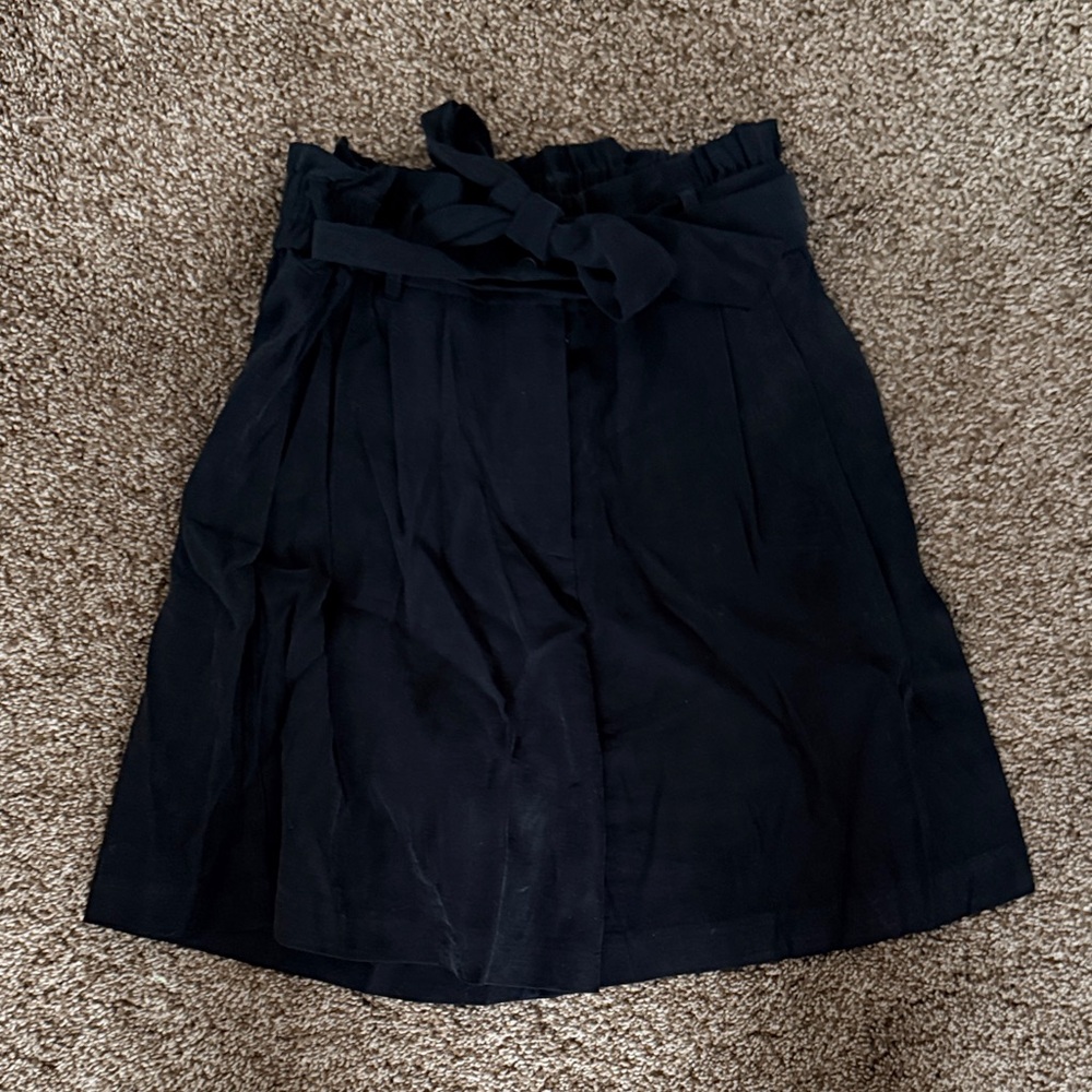 Simply Vera Vera Wang Black Dress Shorts Small
